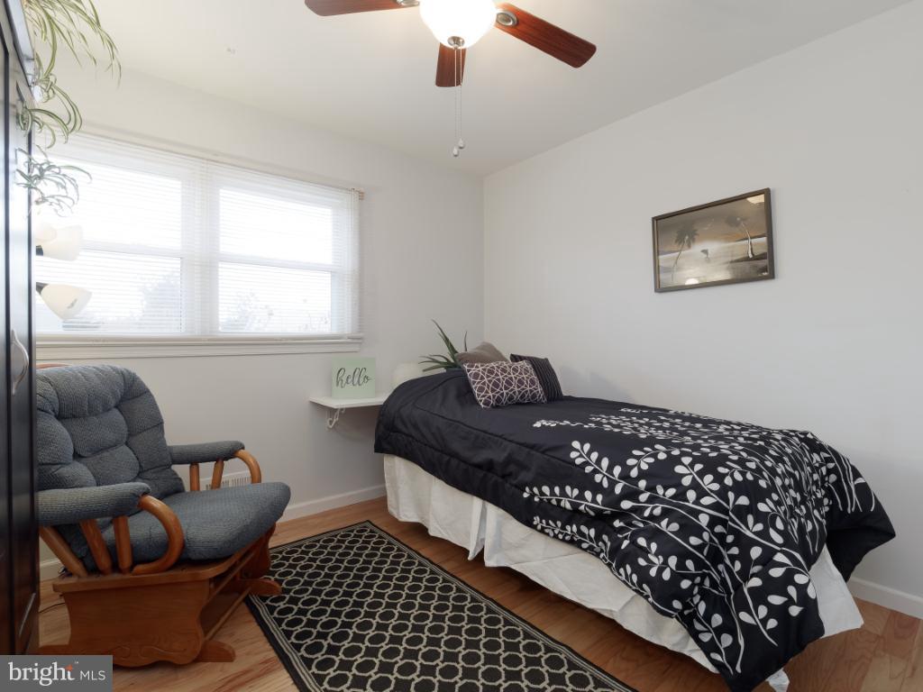 6008 Burnt Oak Road Baltimore, MD 21228 - Photo 21 of 30 Bedroom