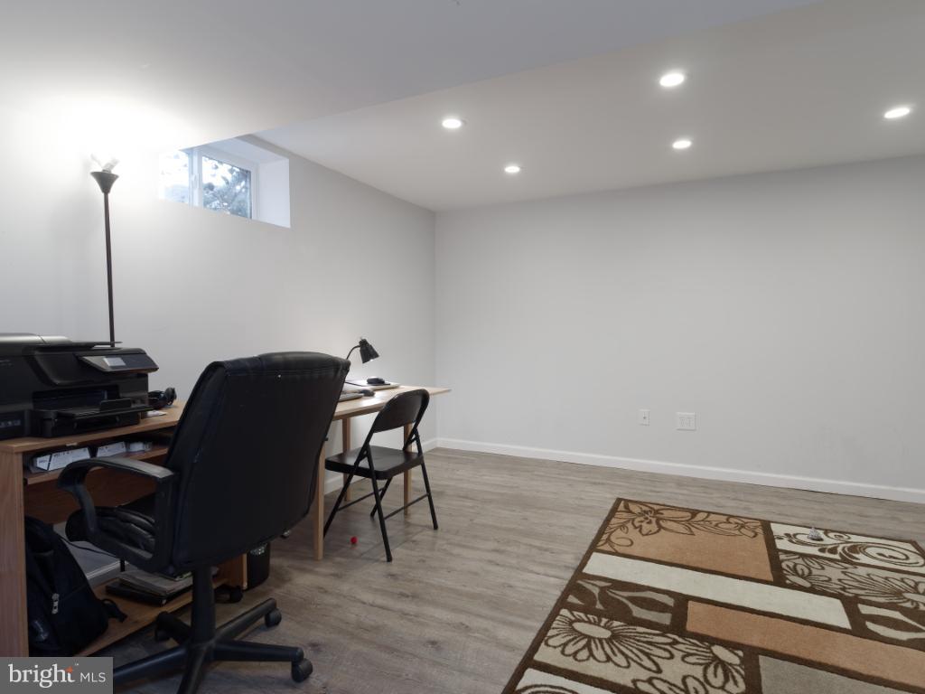 6008 Burnt Oak Road Baltimore, MD 21228 - Photo 27 of 30 Basement