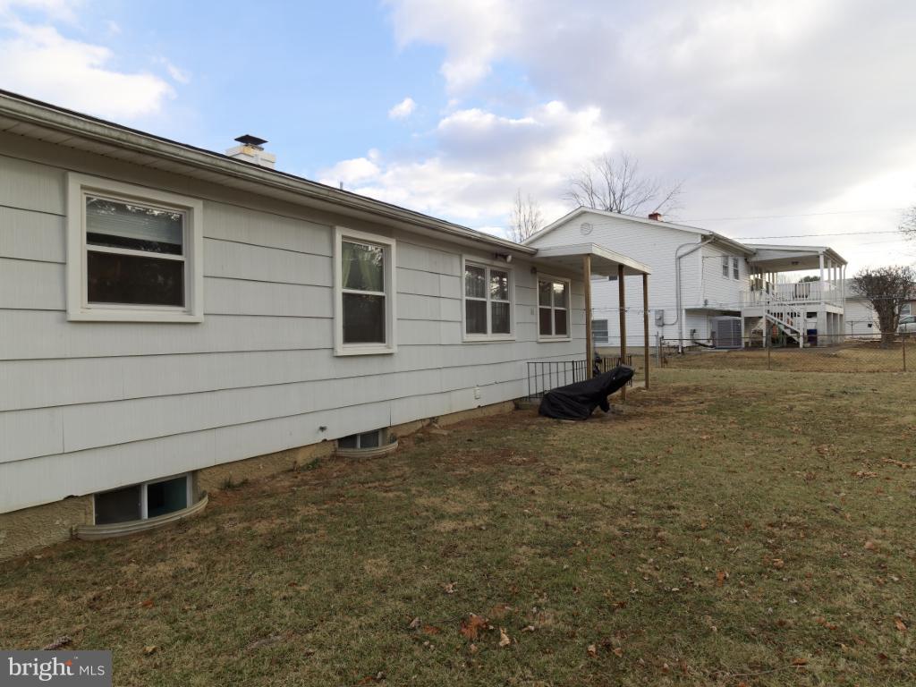 6008 Burnt Oak Road Baltimore, MD 21228 - Photo 28 of 30 Exterior (Rear)