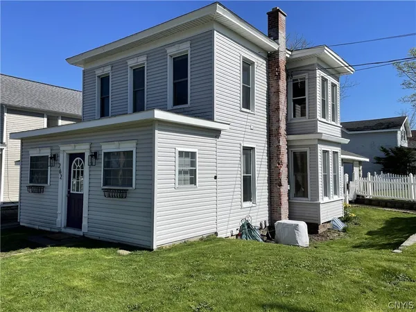 $225,000 | 262 Washington Boulevard, Oswego, NY 13126