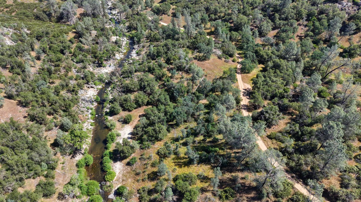 80 Polk Ranch Road Coarsegold, CA 93614 - Photo 30 of 31 view of a city