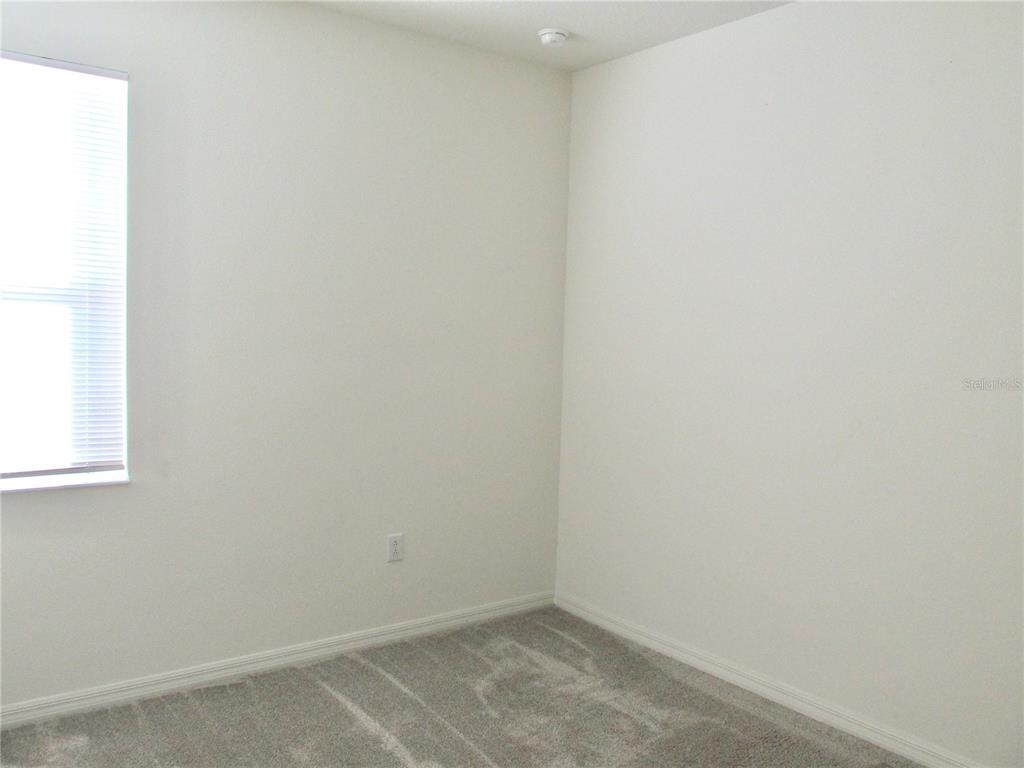 9023 Hooton Way Davenport, FL 33896 - Photo 21 of 25 a view of a small space