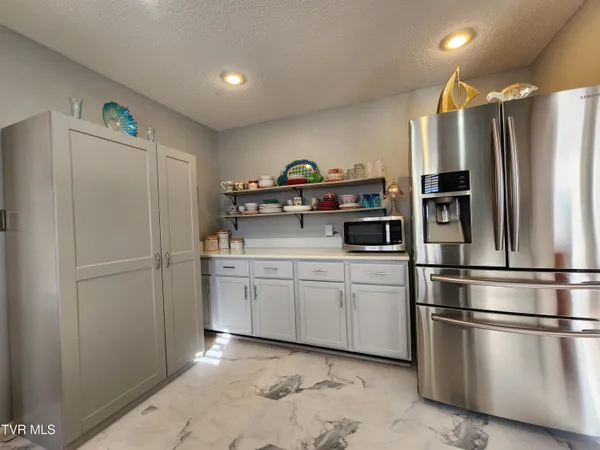 $359,000 | 15512 Woodstone Circle, Bristol, VA 24202