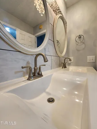 $359,000 | 15512 Woodstone Circle, Bristol, VA 24202