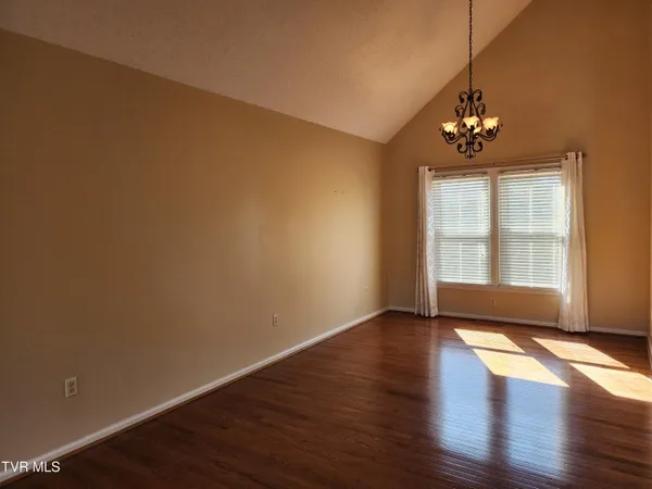 $359,000 | 15512 Woodstone Circle, Bristol, VA 24202
