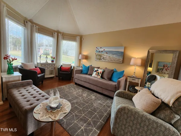 $359,000 | 15512 Woodstone Circle, Bristol, VA 24202