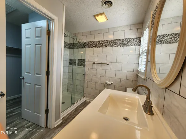 $359,000 | 15512 Woodstone Circle, Bristol, VA 24202