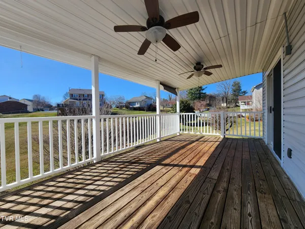 $359,000 | 15512 Woodstone Circle, Bristol, VA 24202