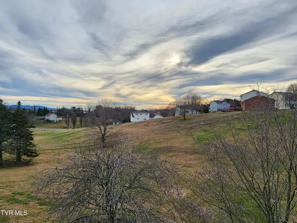$359,000 | 15512 Woodstone Circle, Bristol, VA 24202