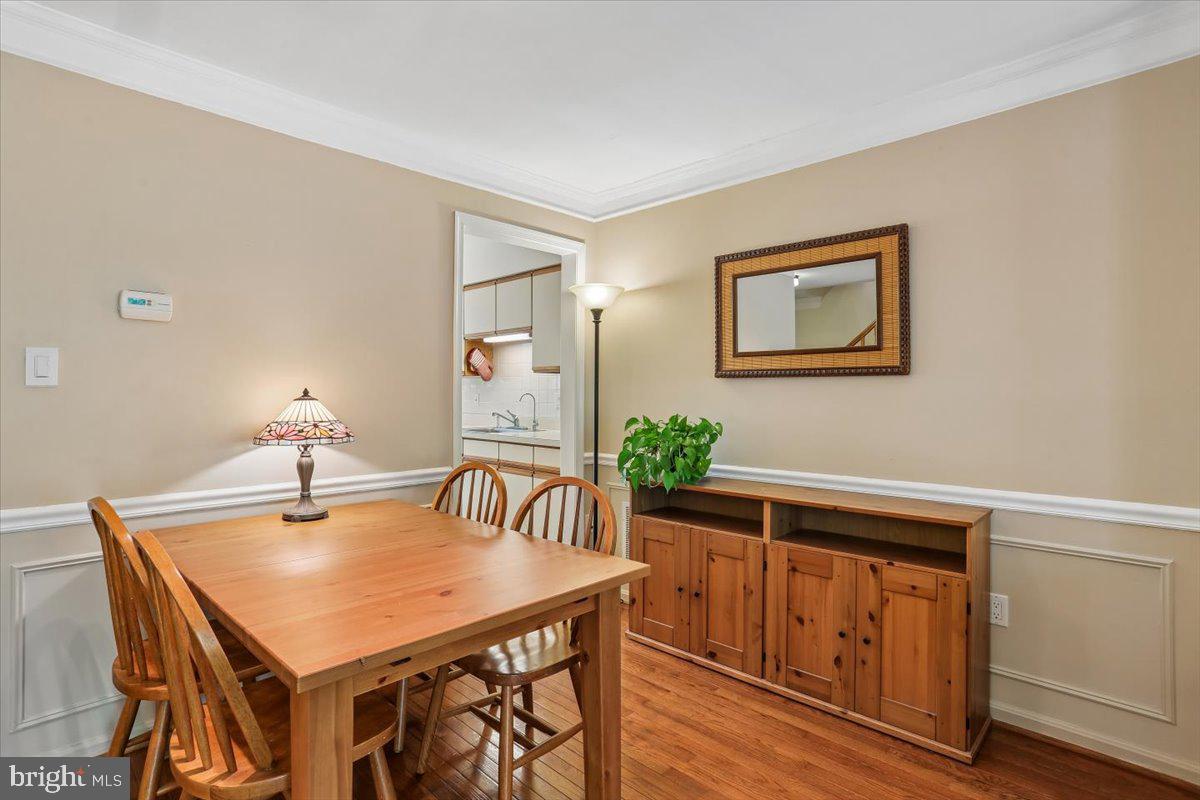 2459 McCormick Road Rockville, MD 20850 - Photo 10 of 54 Dining Room
