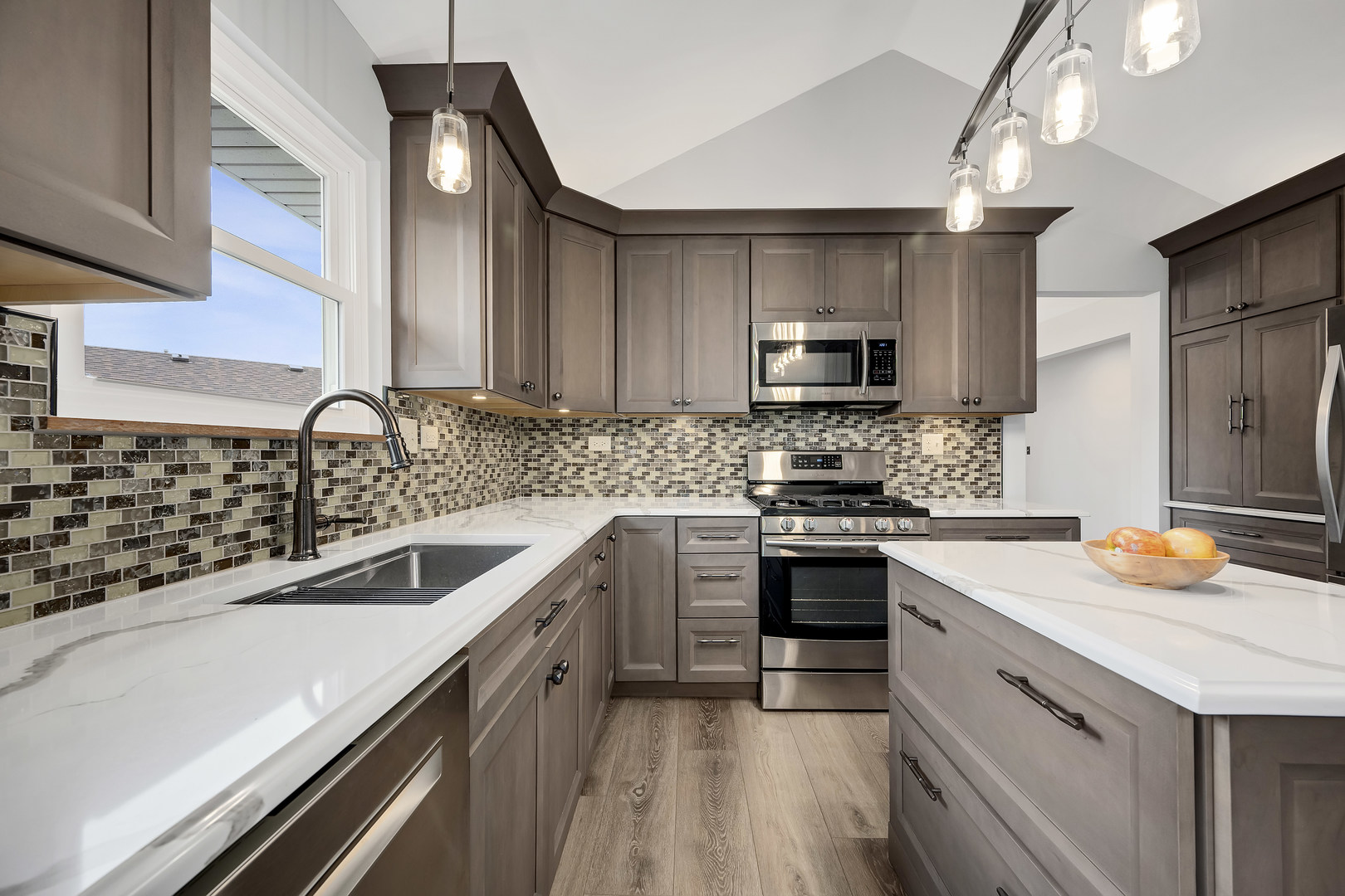 623 Coneflower Court Romeoville, IL 60446 - Photo 4 of 27 Gallery Image 4