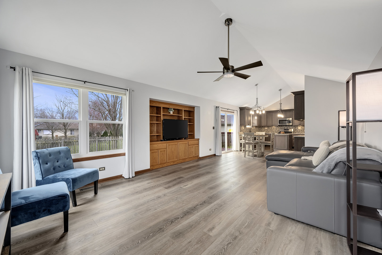 623 Coneflower Court Romeoville, IL 60446 - Photo 8 of 27 Gallery Image 8