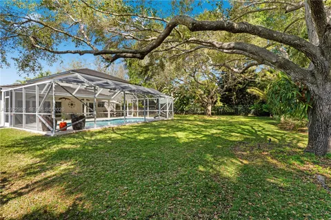 $1,775,000 | 16085 Southwest 84th Place, Palmetto Bay, FL 33157