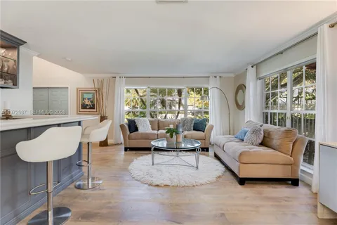 $1,890,000 | 16085 Southwest 84th Place, Palmetto Bay, FL 33157