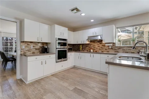$1,775,000 | 16085 Southwest 84th Place, Palmetto Bay, FL 33157