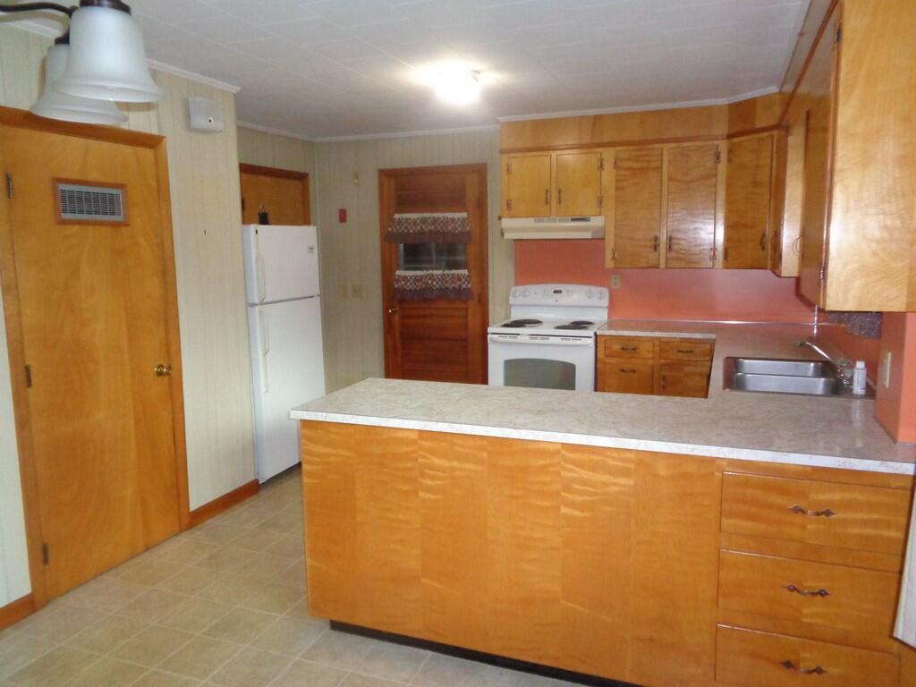 1102 Main Road Eddington, ME 04428 - Photo 5 of 67 DSC05549 (Copy)