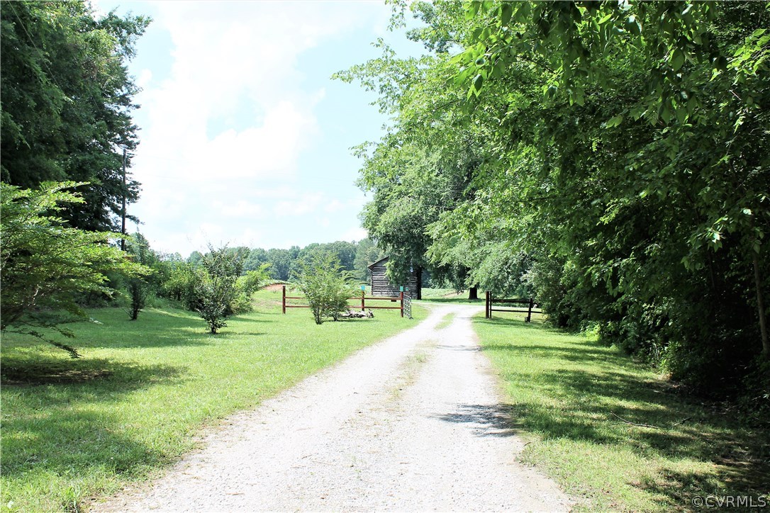 2904 Redlawn Road Boydton, VA 23917 - Photo 4 of 44 Gallery Image 4