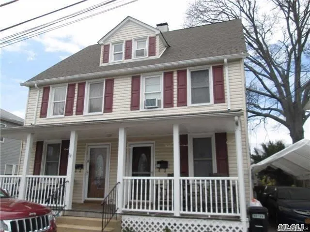 $999,000 | 5 Elm Street, Unit A & B, Greenvale, NY 11548