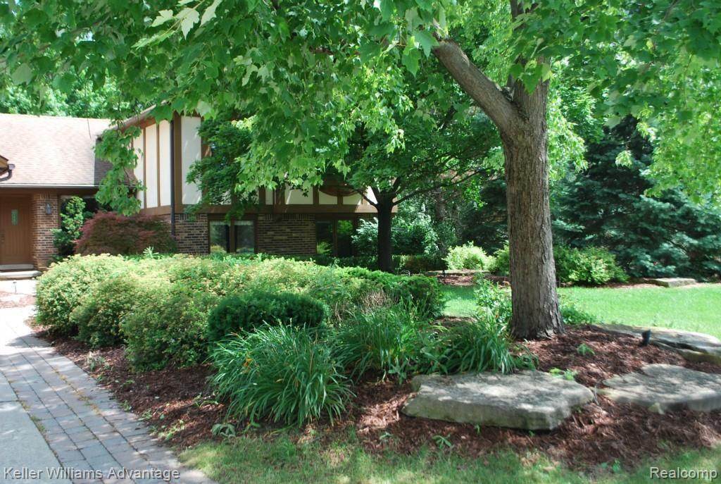 BEAUTIFUL LANDSCAPING
