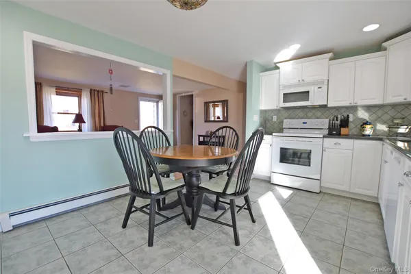 $559,000 | 359 Randall Road, Ridge, NY 11961