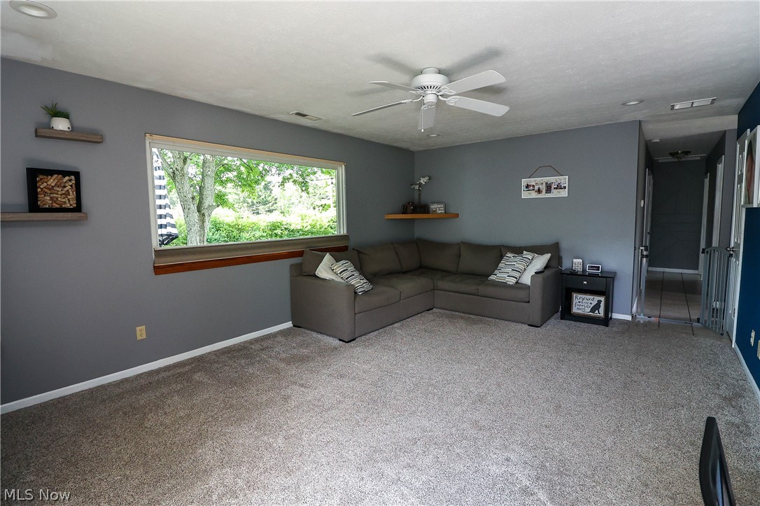 746 Ledge Road Macedonia, OH 44056 - Photo 4 of 27 Gallery Image 4