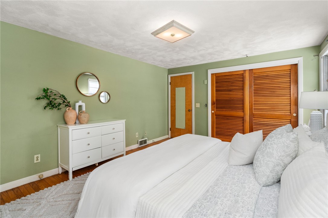 80 George Street Warwick, RI 02888 - Photo 21 of 40