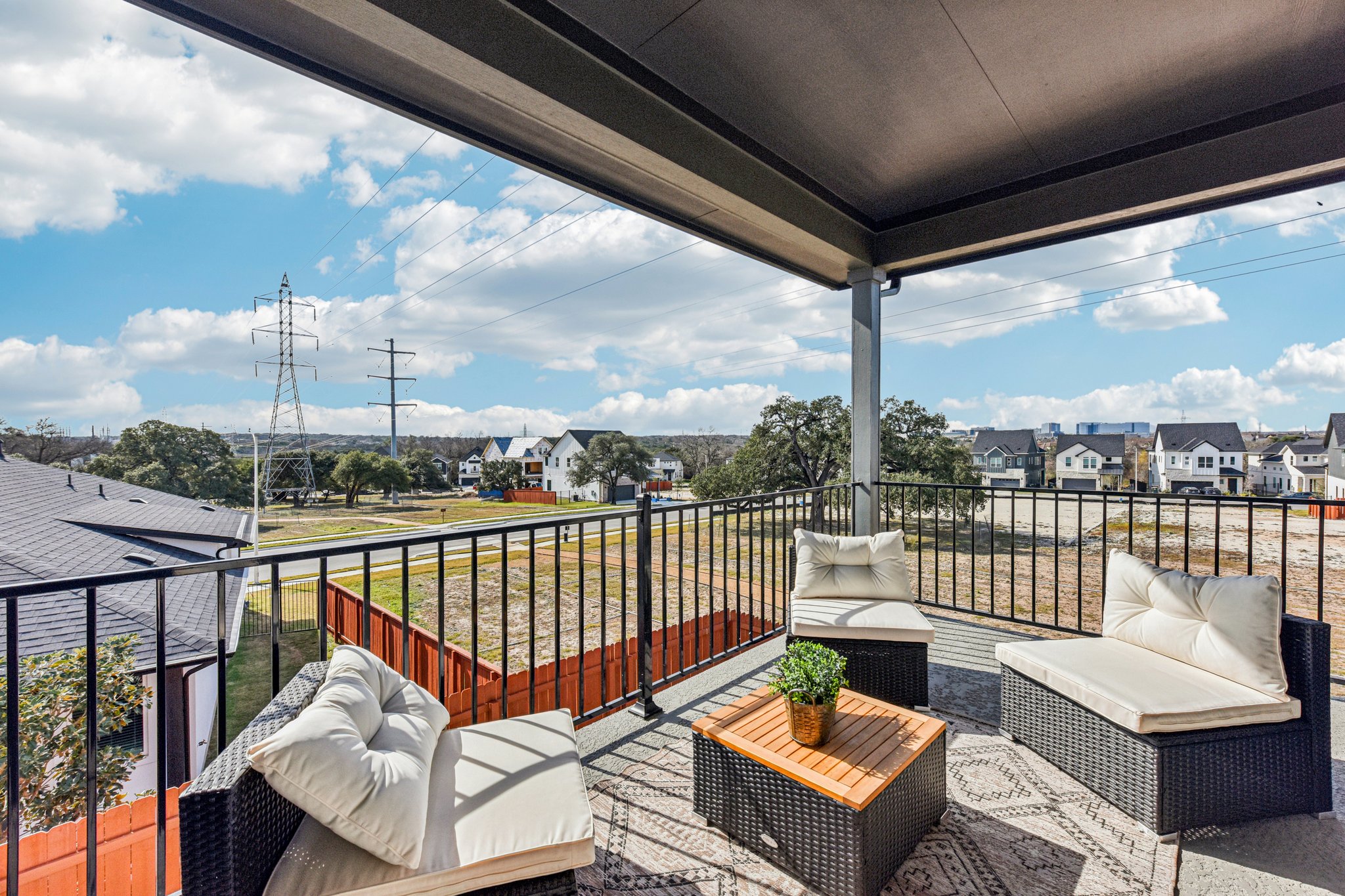 12105 Cearley Drive Austin, TX 78758 - Photo 36 of 40 a view of a chair in the roof deck