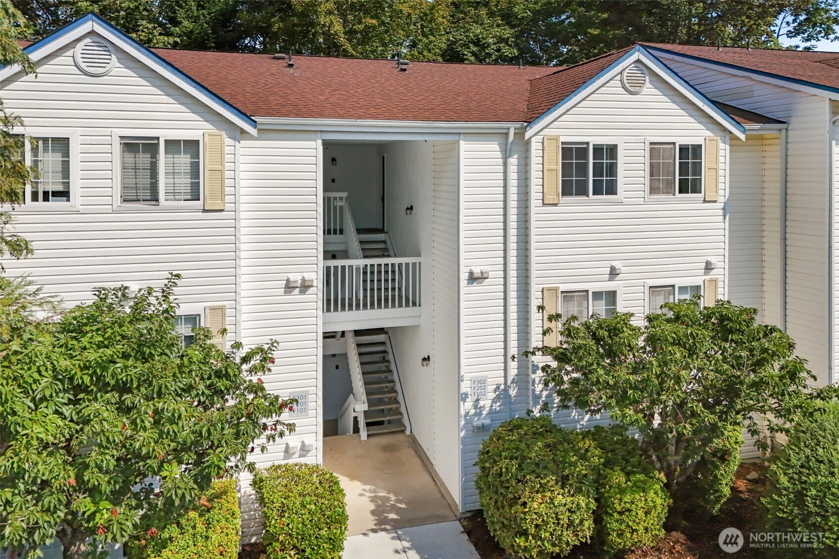 11002 Southeast Petrovitsky Road, Unit F302 Renton, WA 98055 - Photo 26 of 28 Gallery Image 26