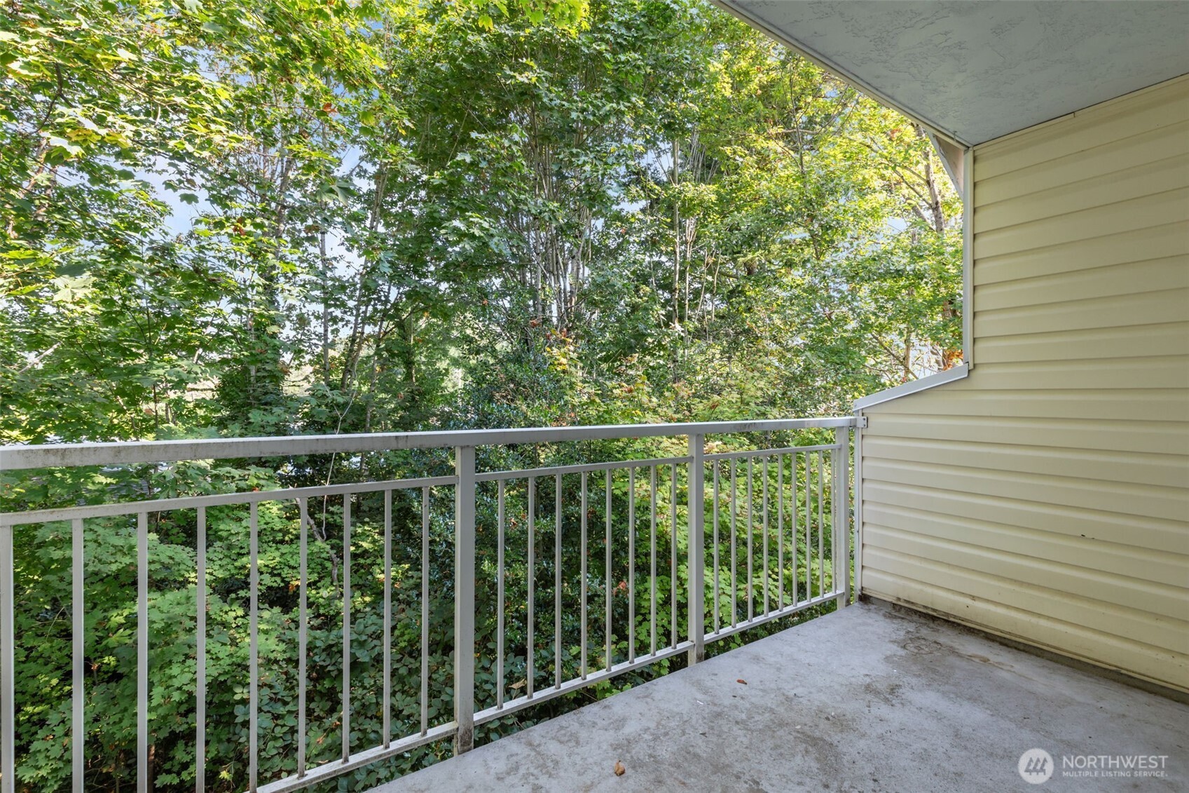 11002 Southeast Petrovitsky Road, Unit F302 Renton, WA 98055 - Photo 10 of 28 Gallery Image 10