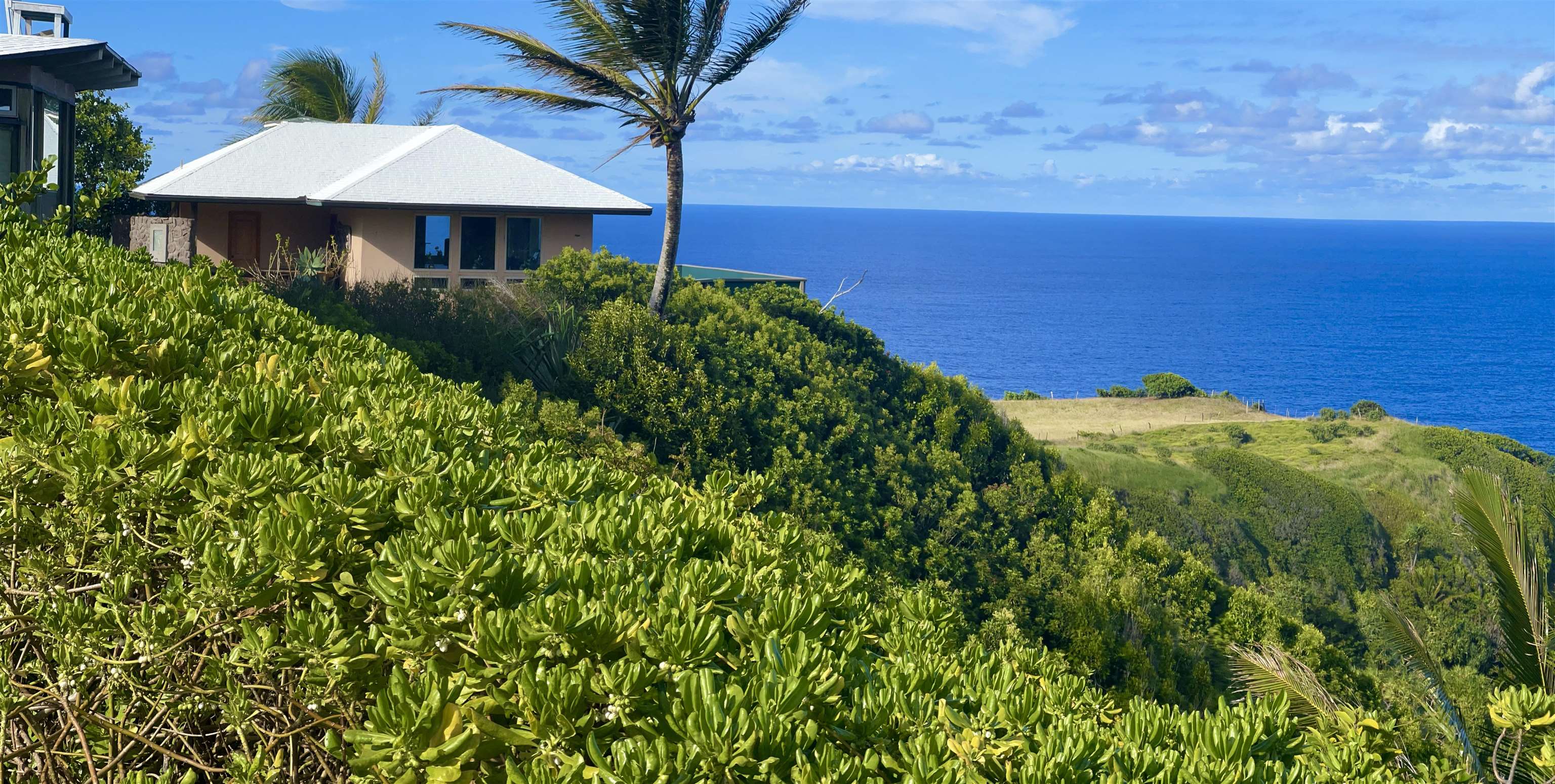 180 Door Of Faith Road, Haiku, HI 96708 Compass