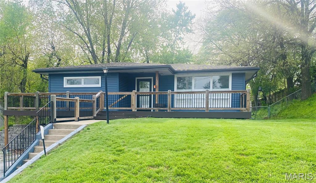 1629 Singleton Avenue Hannibal, MO 63401 - Photo 1 of 22