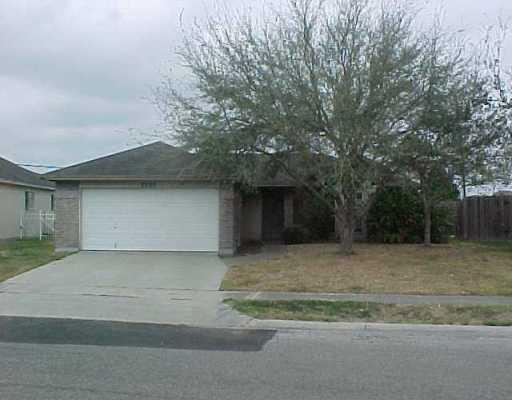 7333 Windy Ridge Drive Corpus Christi, TX 78413 - Photo 2 of 6 a house with a outdoor space