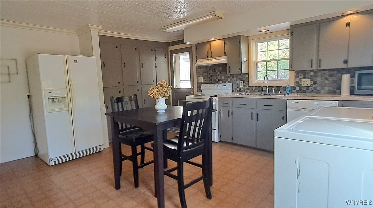 141 East Morris Street Bath, NY 14810 - Photo 15 of 19