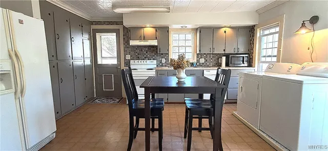 $89,900 | 141 East Morris Street, Bath, NY 14810