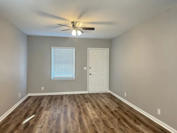 $1,095 | 2251 7 Mile Ferry Road, Unit 12, Clarksville, TN 37040