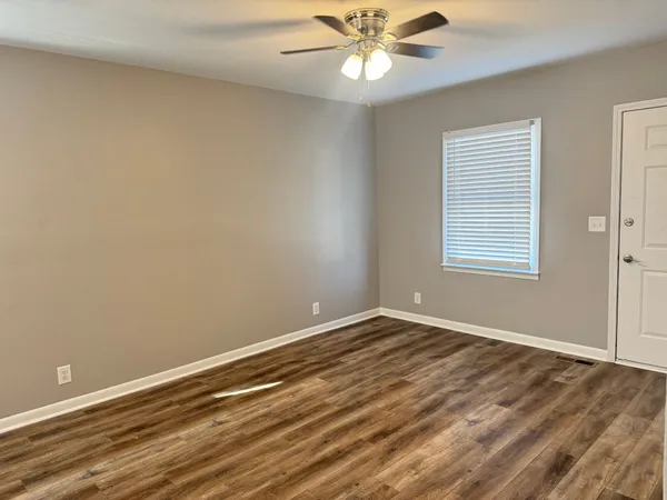 $1,095 | 2251 7 Mile Ferry Road, Unit 12, Clarksville, TN 37040