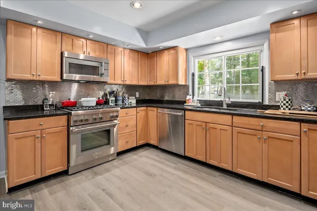 $949,000 | 4412 Tarpon Lane, Alexandria, VA 22309