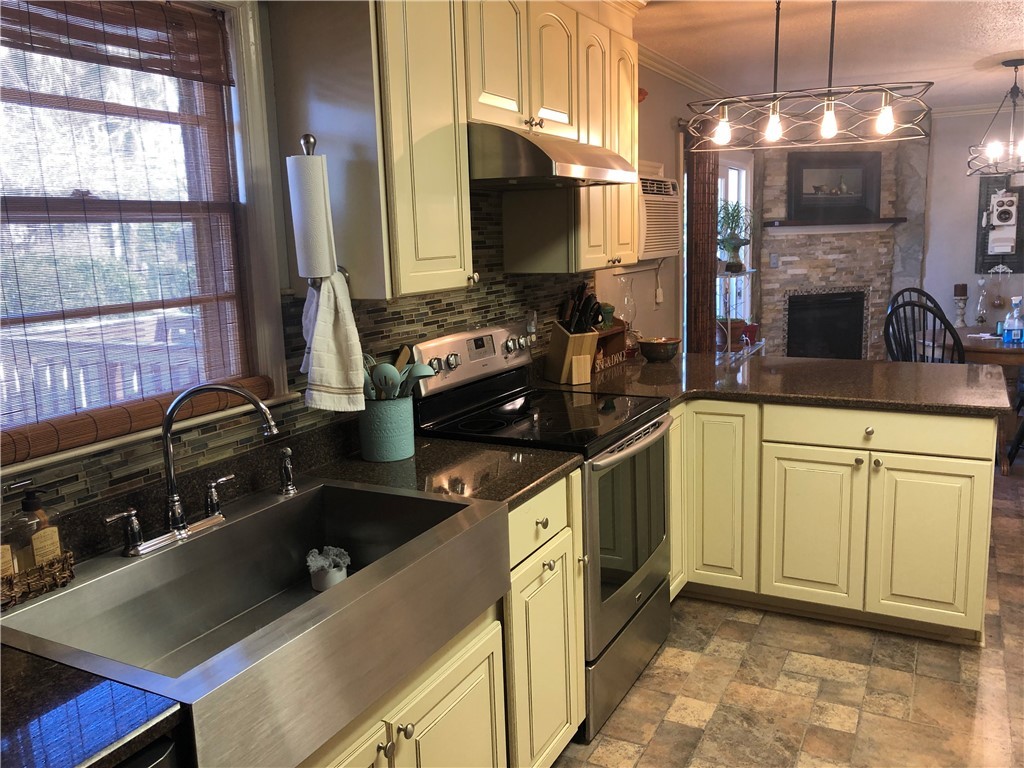 519 Fairmont Road Anderson, SC 29621 - Photo 8 of 26