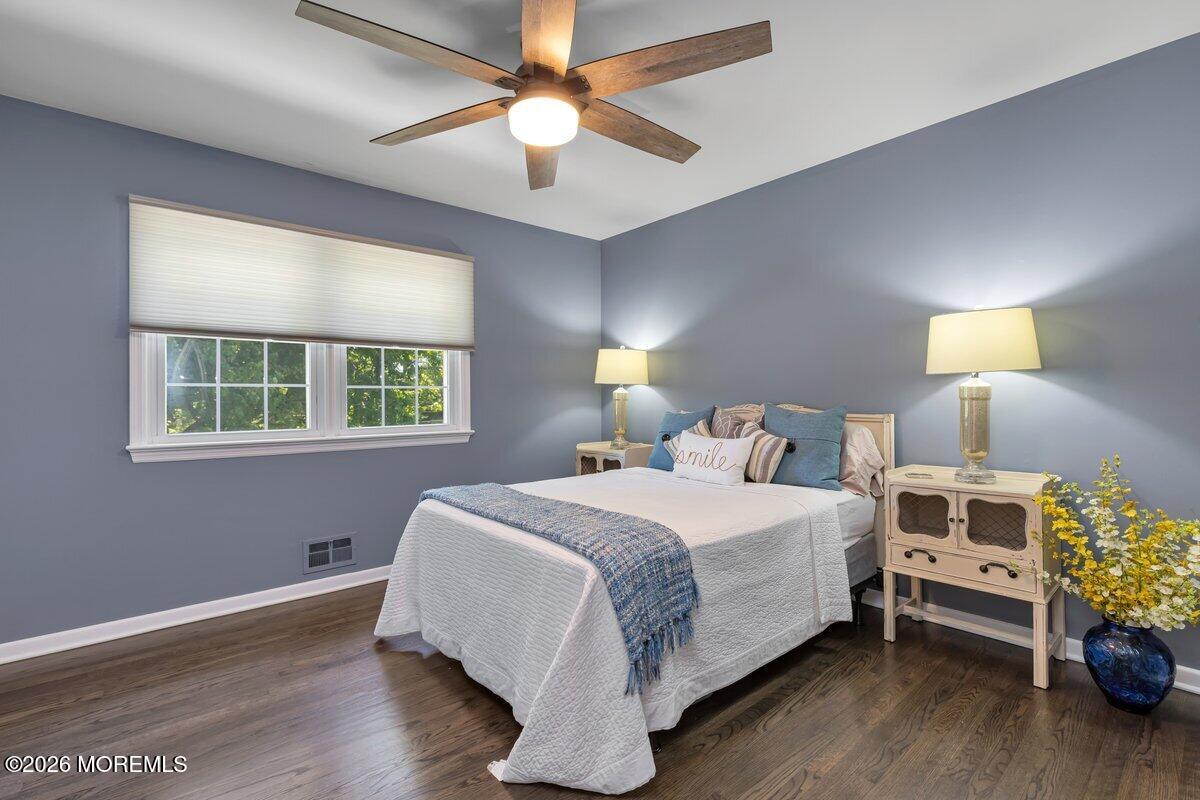 25 Pelican Road Middletown, NJ 07748 - Photo 19 of 44 Bedroom