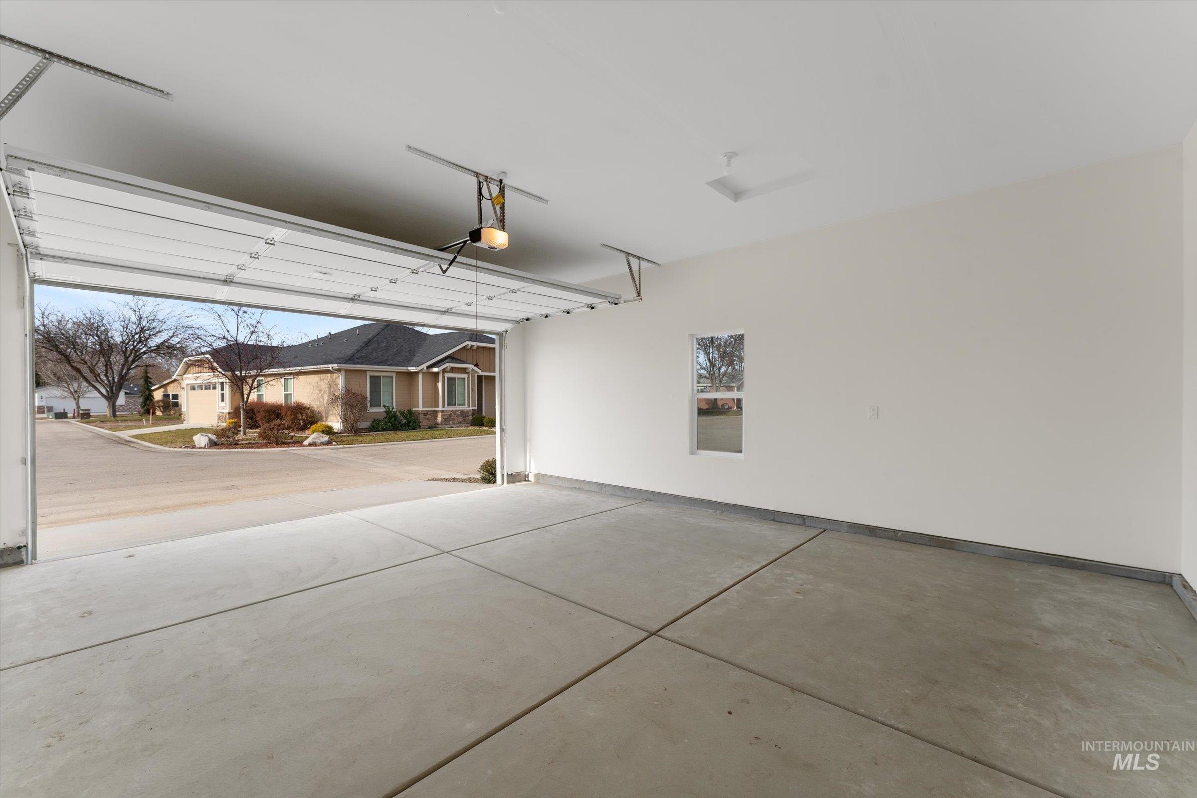 421 South Curtis Road, Unit 34 34 Boise, ID 83705 - Photo 20 of 22 View of garage