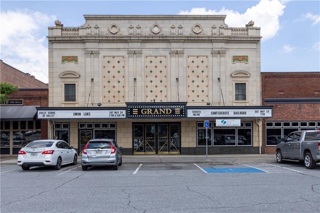 318 Cavalier Lane Acworth, GA 30102 - Photo 35 of 47 a car parked in front of a building