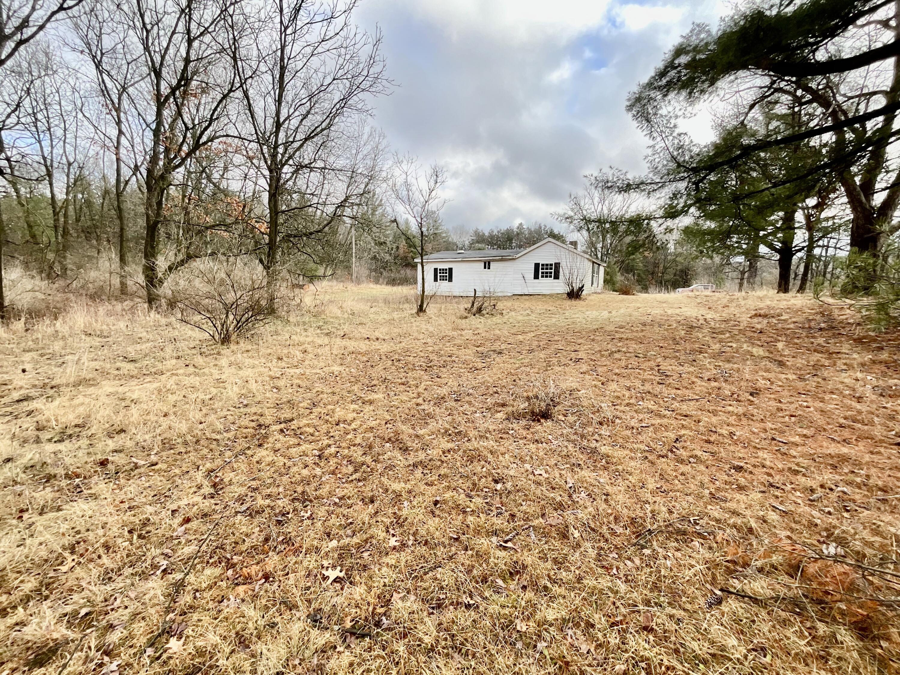 1492 Dick Road Fenwick, MI 48834 - Photo 5 of 20 IMG_1040