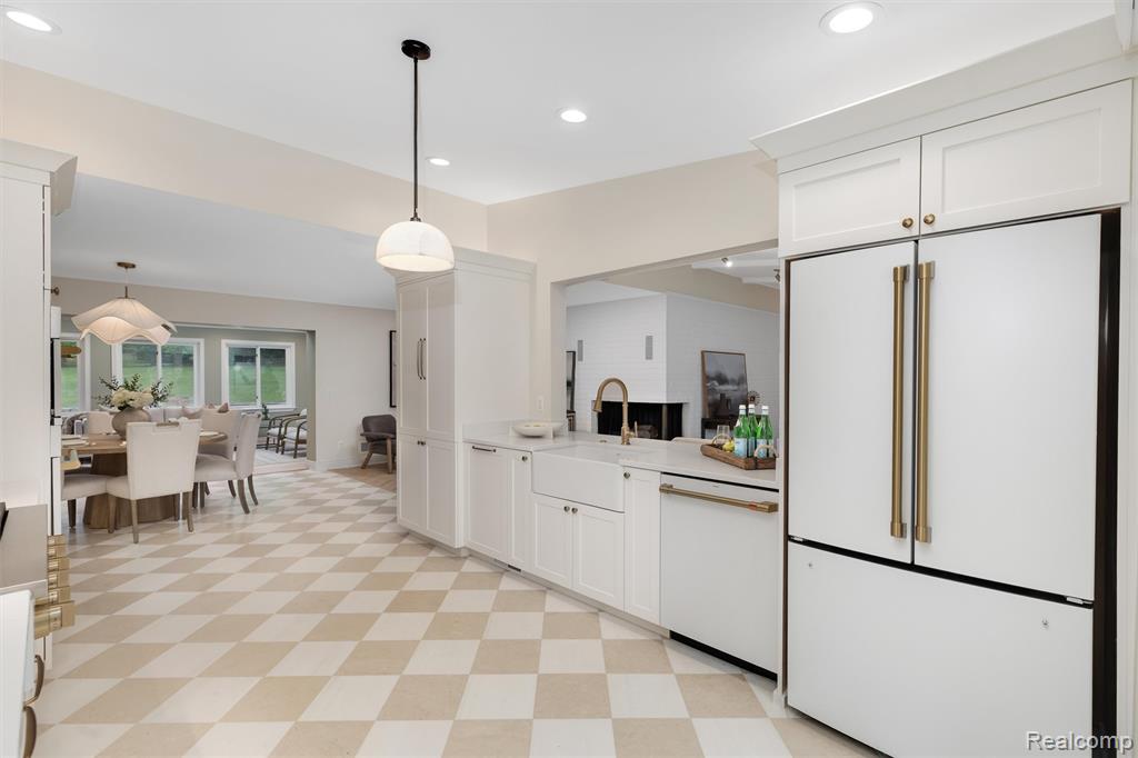 30360 Kincardine Road Franklin, MI 48025 - Photo 12 of 48