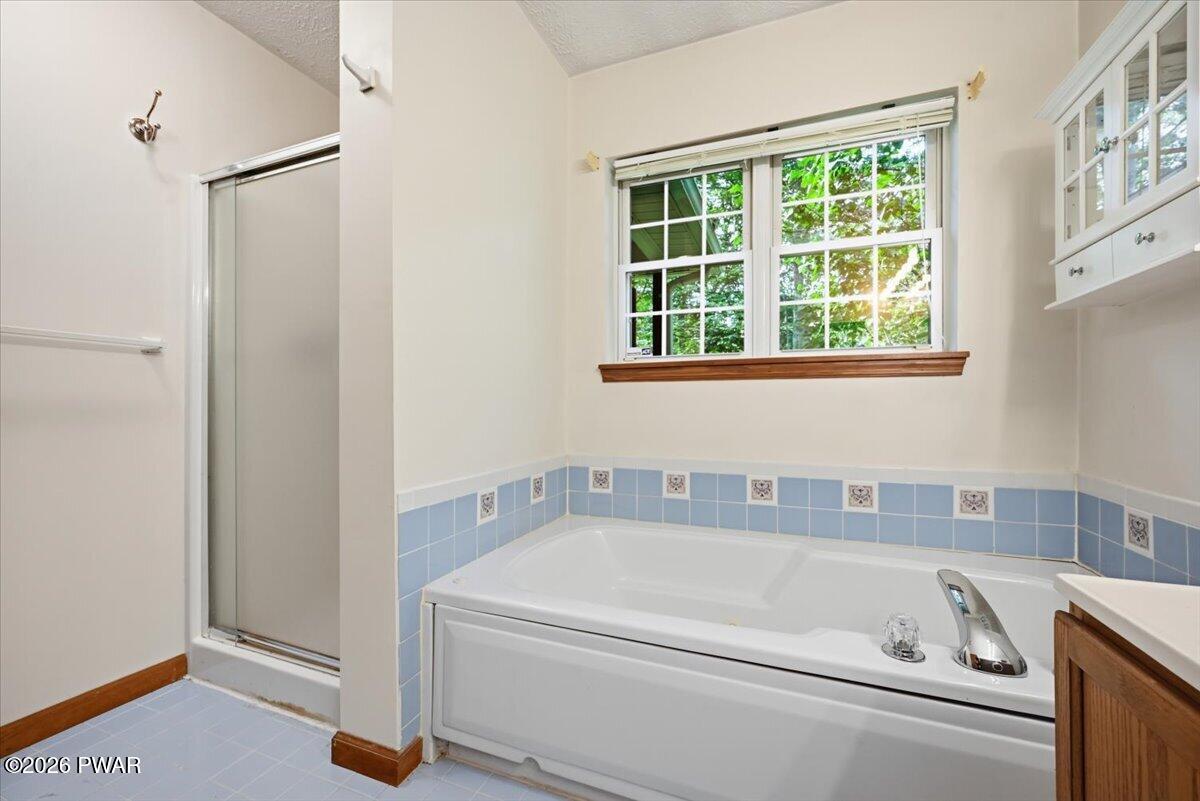 518 Gandolf Road Tamiment, PA 18371 - Photo 42 of 74 Gallery Image 42