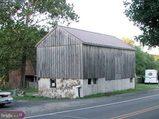 619 Pughtown Road Spring City, PA 19475 - Photo 4 of 6