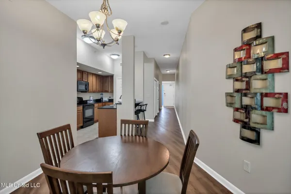 $2,500 | 2228 Beach Drive, Unit 1404, Gulfport, MS 39507