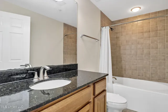 $2,500 | 2228 Beach Drive, Unit 1404, Gulfport, MS 39507