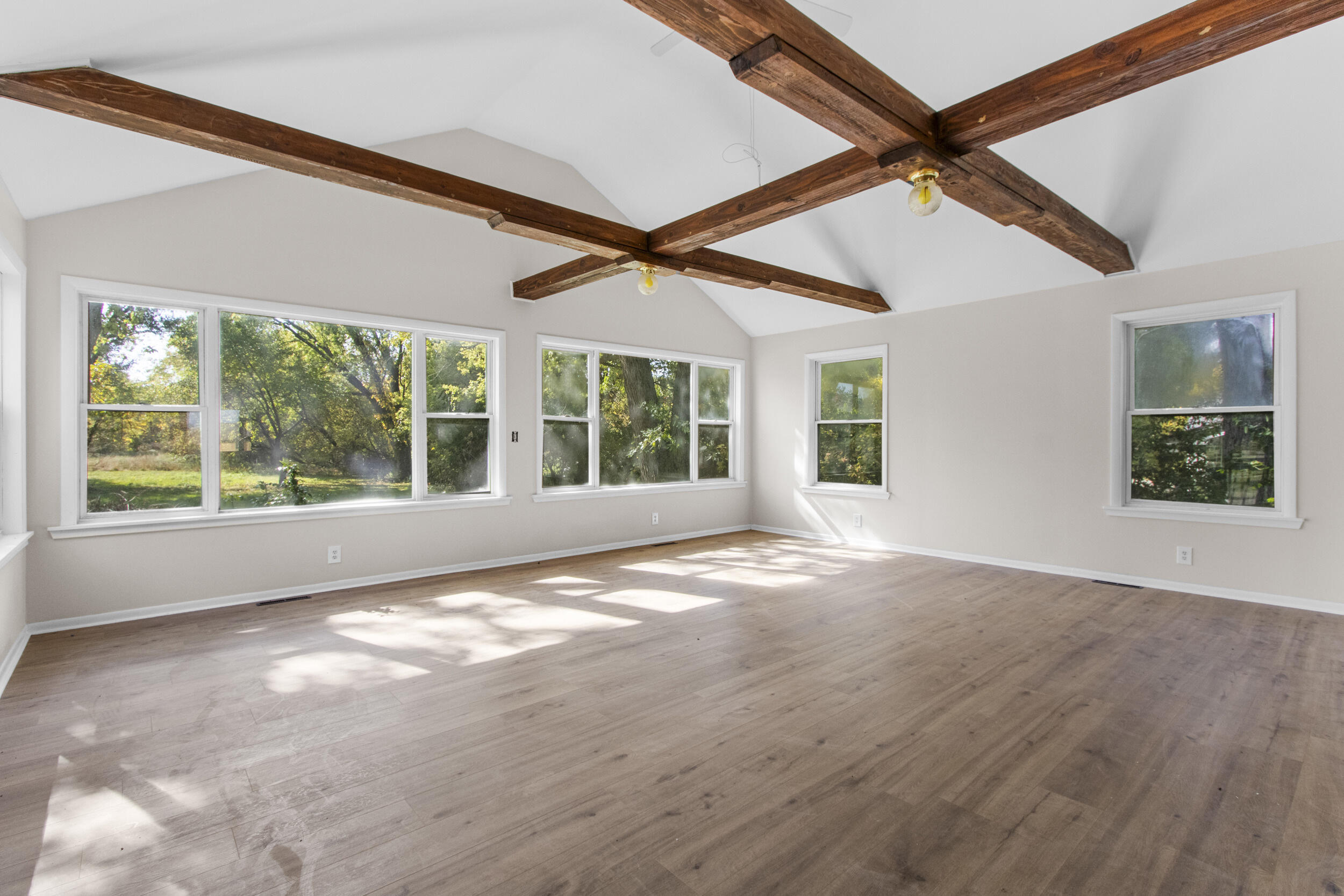 7317 Bristol Road Swartz Creek, MI 48473 - Photo 5 of 24 10__mg_1197