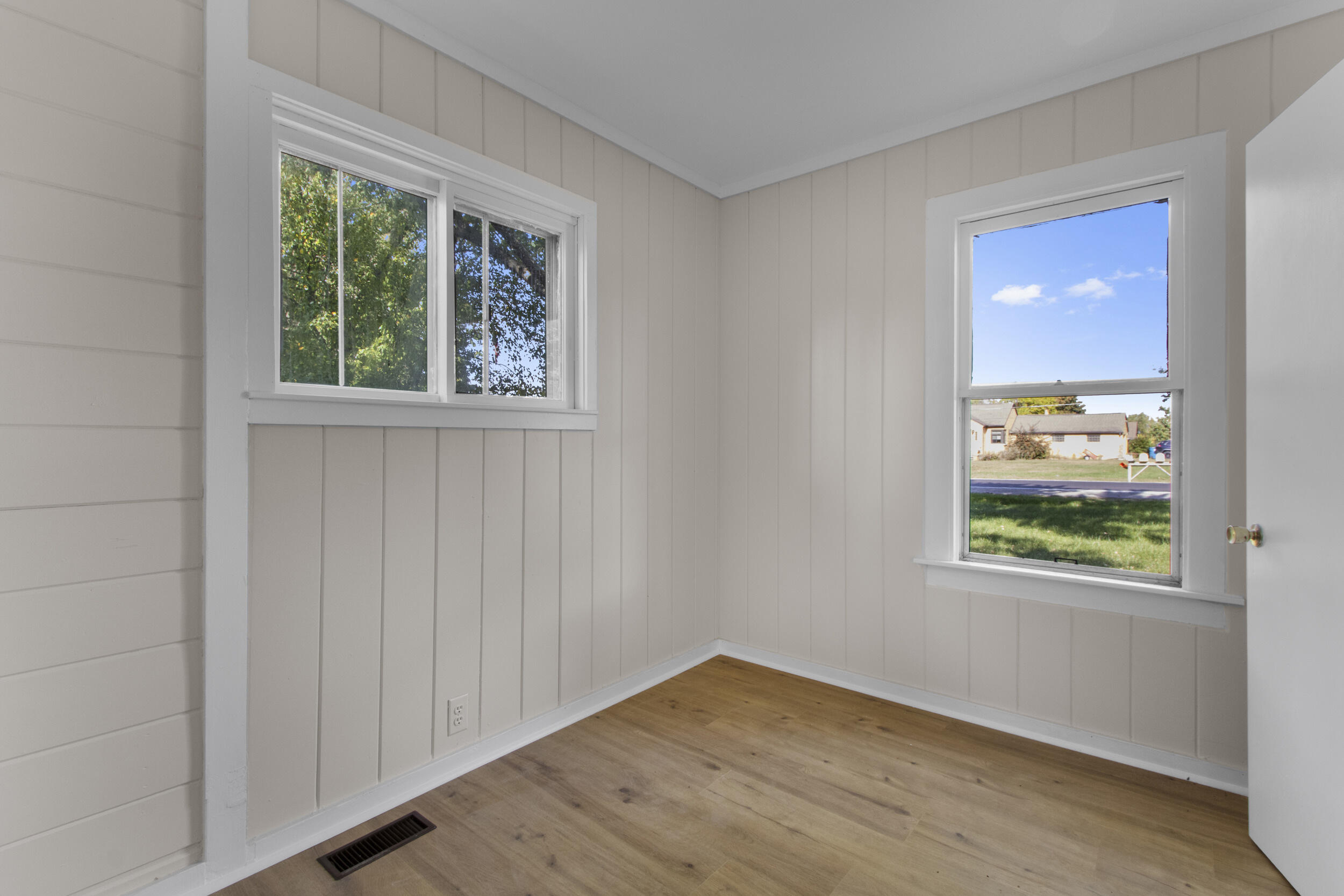 7317 Bristol Road Swartz Creek, MI 48473 - Photo 8 of 24 13__mg_1206