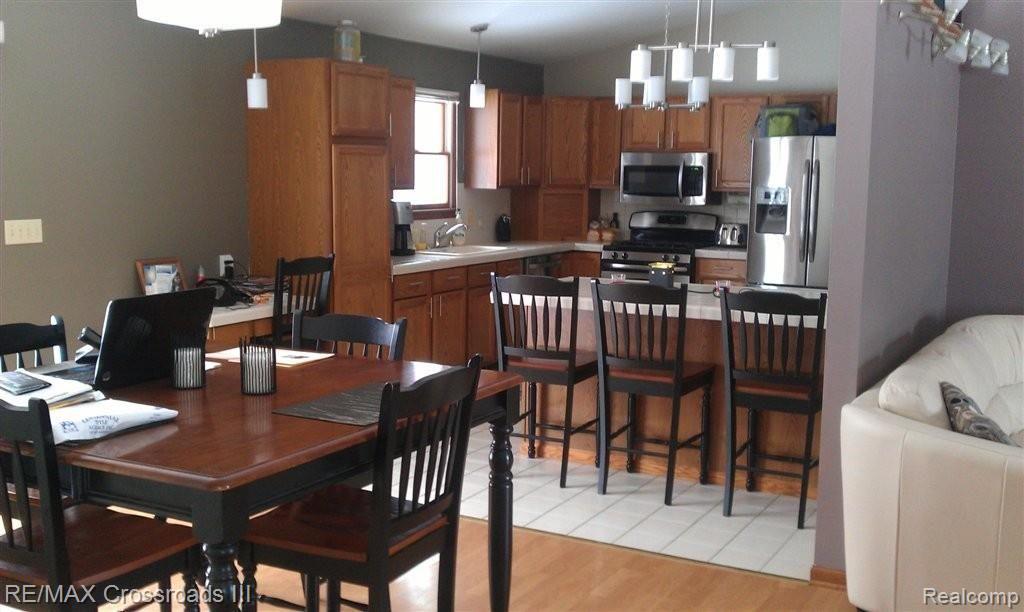 KITCHEN - DINING